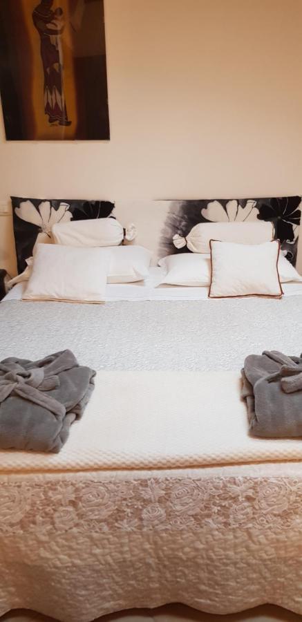 A 7 Km Da Salo' Casa Del Sole Mansarda Apartment กาวาร์โด ภายนอก รูปภาพ